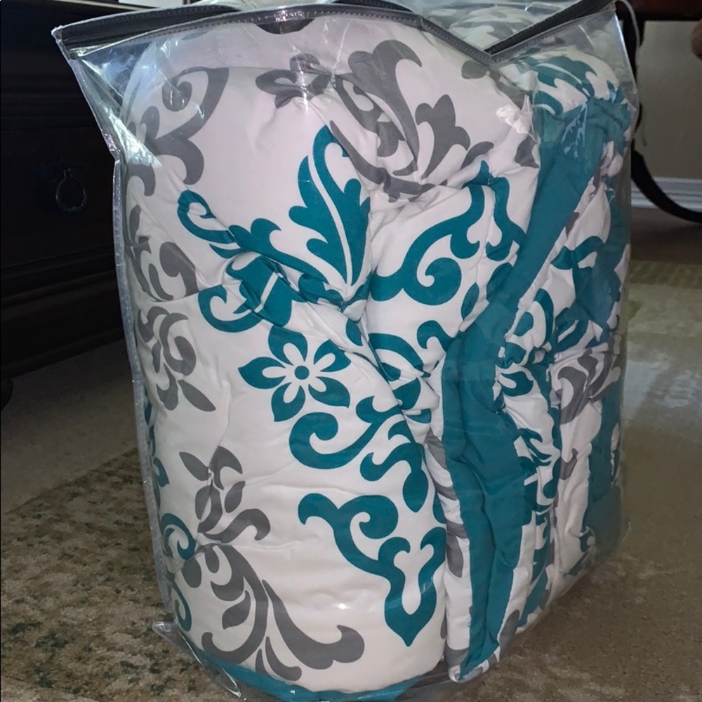 Comforter Set
